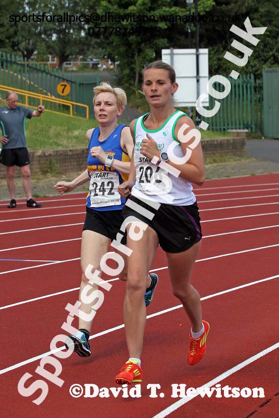 1500 metres, North East Masters Champs, Monkton Stadium,  Jarrow. Photo: David T. Hewitson/Sports for All Pics